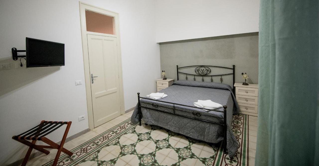 Staiti Apartments ตราปานี ภายนอก รูปภาพ