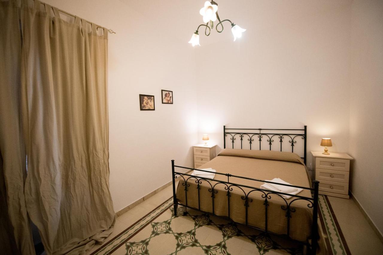 Staiti Apartments ตราปานี ภายนอก รูปภาพ