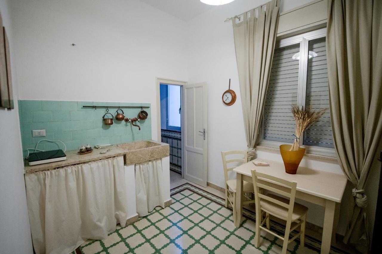 Staiti Apartments ตราปานี ภายนอก รูปภาพ